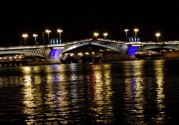разведённые мосты