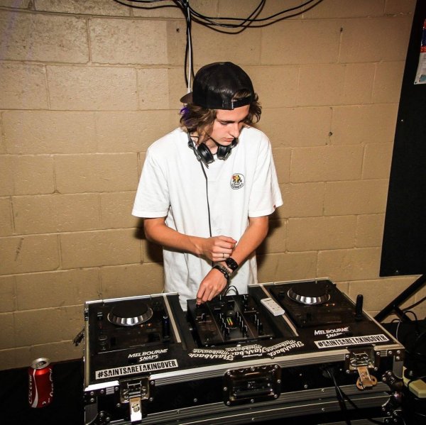 c8859c2aaaad1db-a-nw-p