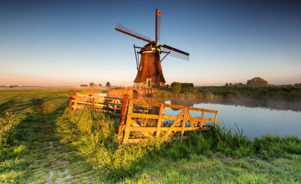 niderlandy-melnitsa-polia-alblasserwaard-streefkerk-utro-tum