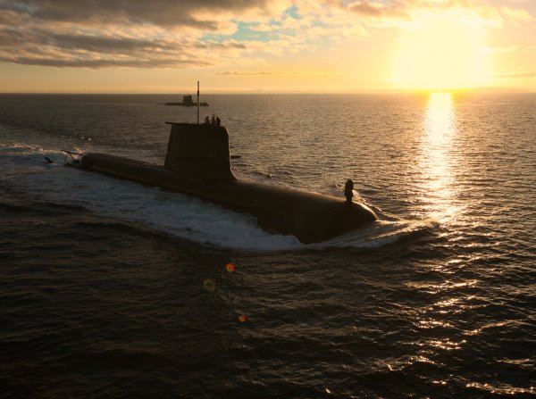 IMG viter59 HMAS Waller