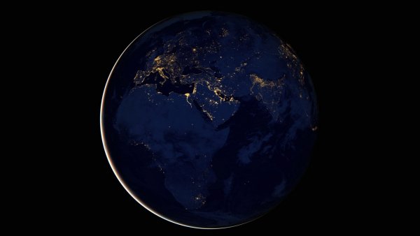 planeta-zemlia-ogni-afrika-evraziia-zatmenie