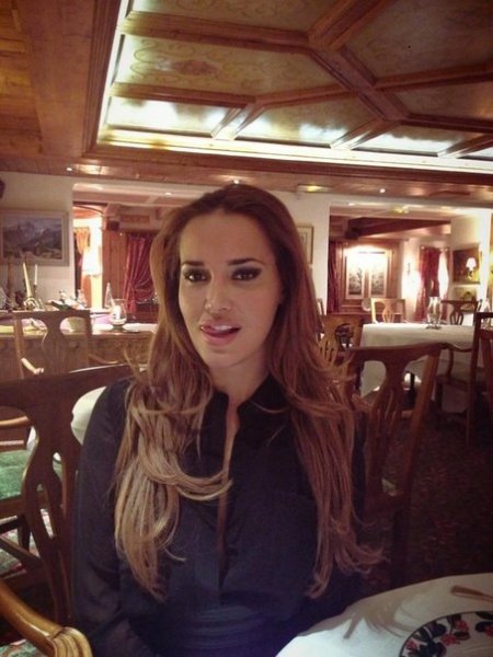 Наташа Самолетова