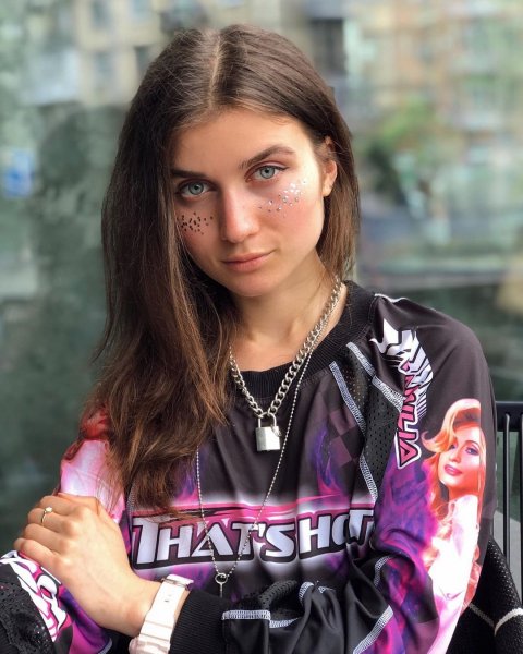 Jerry Heil - Три Полоси (Sefon.Pro)