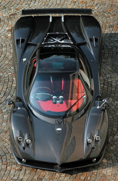 pagani-zonda-f-2