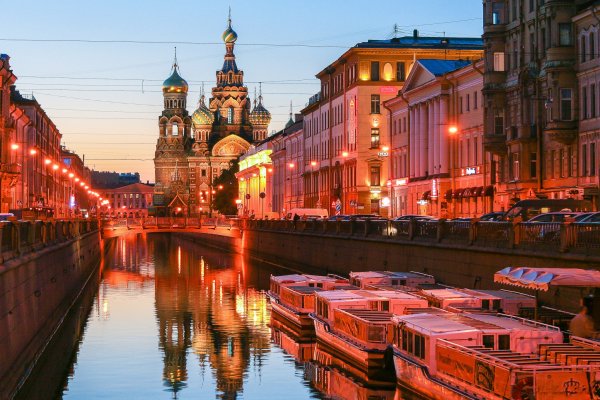 rossiia-sankt-peterburg-piter-leningrad-gorod-megapolis-arkh