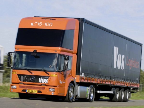 MERCEDES-BENZ ECONIC NGT 1828