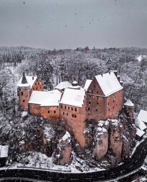 ВИЗЕНТФЕЛЬС