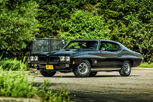 pontiac-gto-hardtop