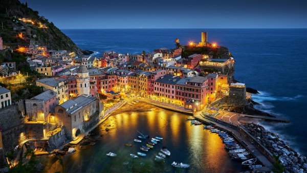 Vernazza-cinque-terre-liguria-italy-ligurian-sea-vernatsts-5