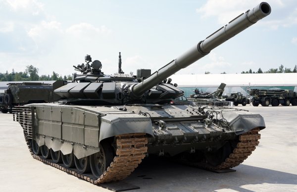 Tank-t-72b3-vystavka-voennoi-tekhniki-obr-2016-t-72b3-mod-20