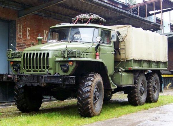 УРАЛ-4320