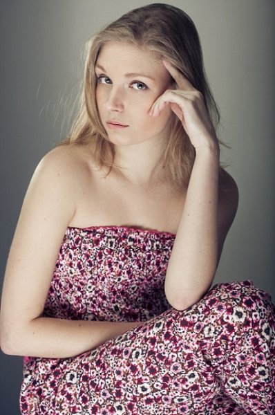 Наташа Скоморохова