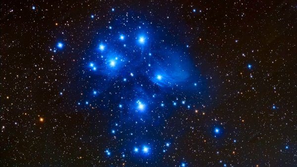 kosmos-zvezdy-sozvezdie-pleiady