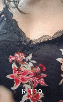podborka-krasivyh-devushek-gifs-15
