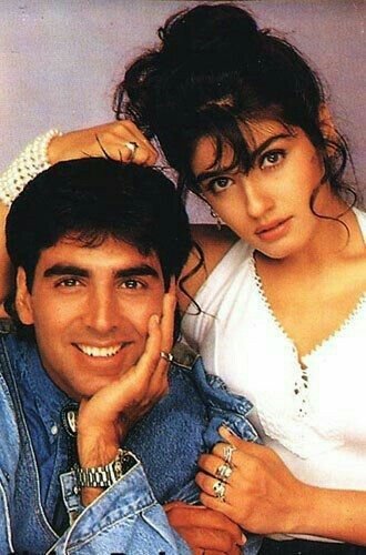 Mohra - Tu Cheez Badi Hai Mast Mast