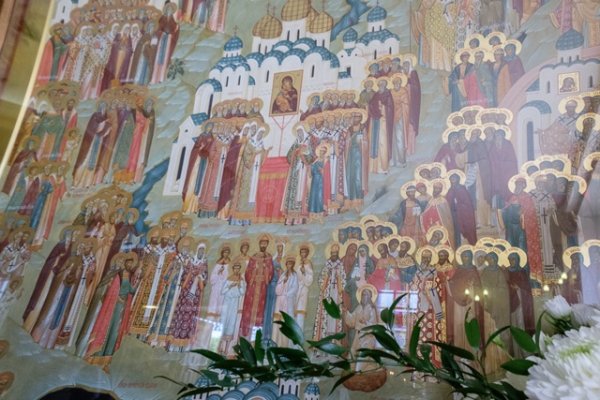 Хор Московского Сретенского монастыря - Земле Русская (тропарь Всем святым в Земле Российской просиявшим)