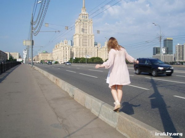 Неизвестный - _A_ya_idu_shagayu_po_Moskve_