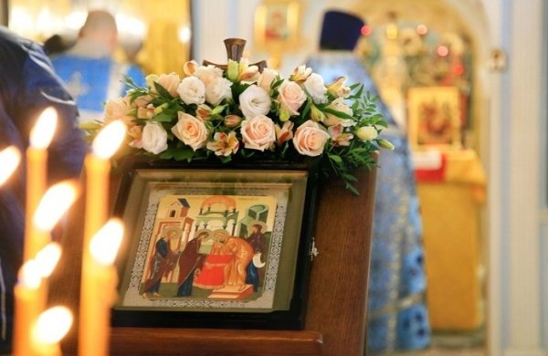 Хор Московского Новодевичьего монастыря, регент Наталия Соболева - Светилен Сретения Господня (муз.А.Л.Веделя)