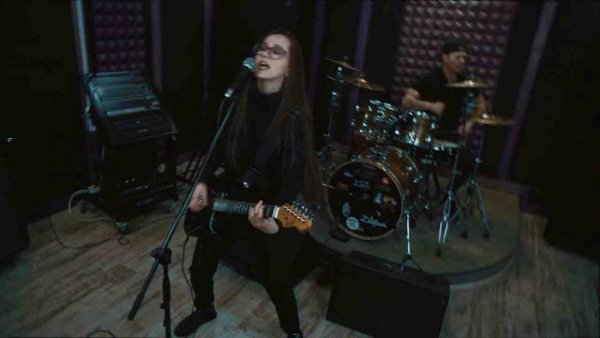 EVVI - EVVI - Wish You Well | Official Music Video