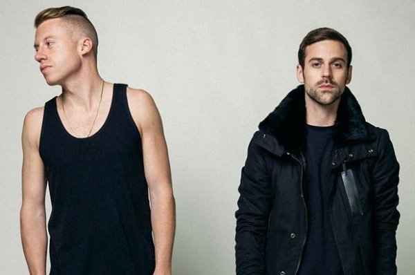 Macklemore and Ryan Lewis - Thrift_Shop_feat Wanz