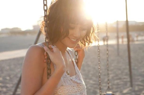 Dia Frampton - Radioactive (Imagine Dragons cover)