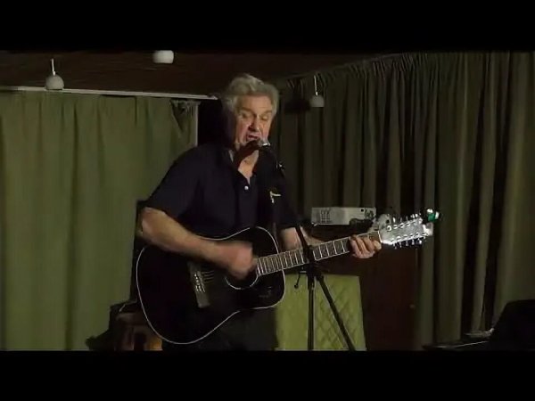 Калинкин Михаил - Красная ракета и до пола газ