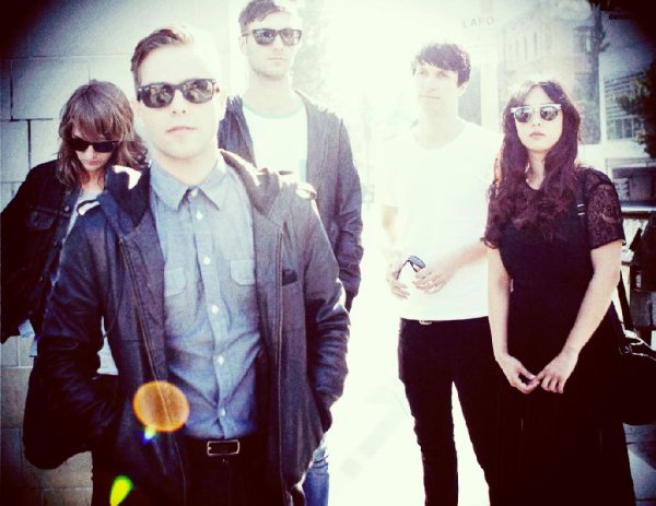 The Naked And Famous - Girls Like You