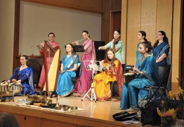 Sangit Surabhi - Chitta Dolai