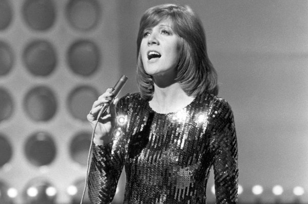 Cilla Black - You'd Be So Nice to Come Home To