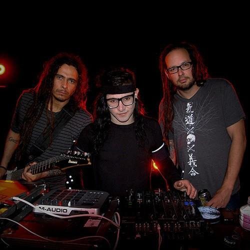 Korn Feat. Skrillex - Get Up (Skrillex's Directors Cut)