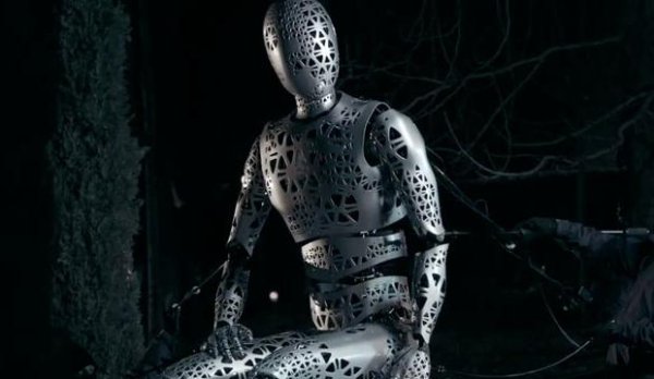 Из рекламы Lexus Amazing in Motions Kristina Train -  Im Wanderin