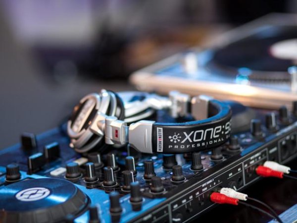 Dj Finn - Хиты дискотек...