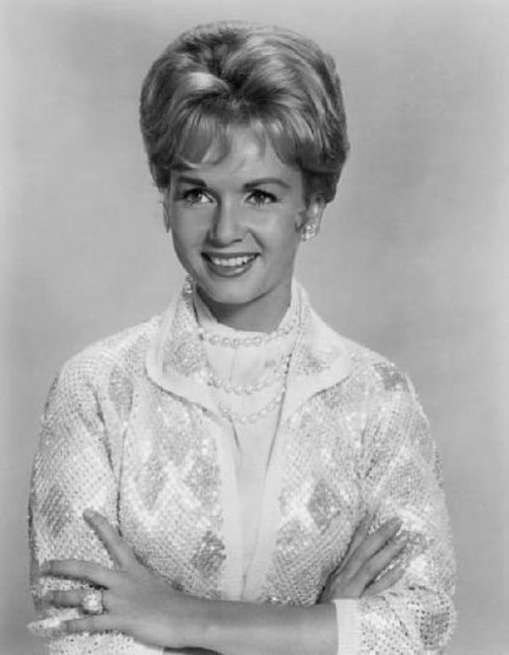 Debbie Reynolds - Ain't We Got Fun
