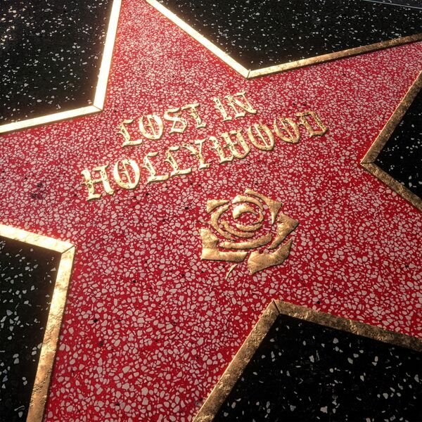 Lost in Hollywood - The Art of Being Torn Out