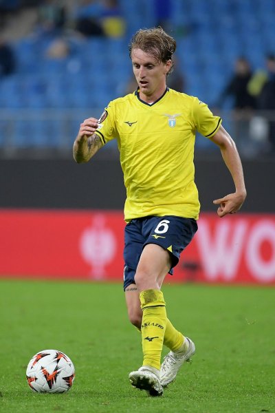 Никола Ровелла