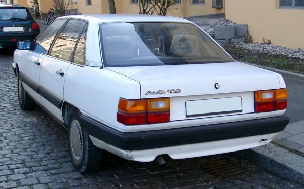 audi-100-07