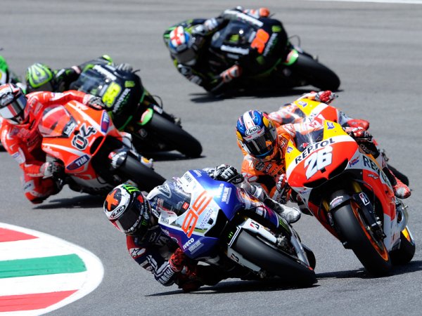 race motogp 20130602 last 02 zoom