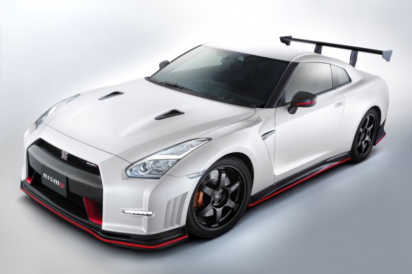 Nissan GT-R NISMO N-Attack Package
