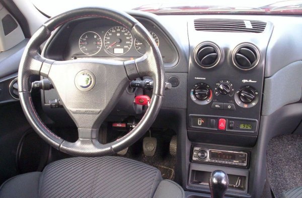 alfa romeo 145-pic-2014967073925962