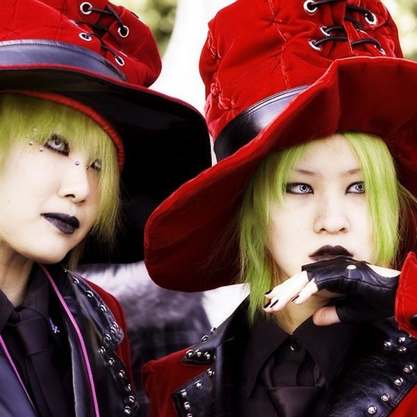 japan-emo-17