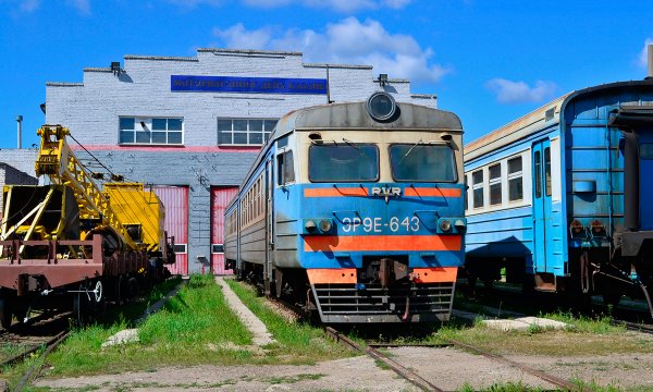 Электропоезд ЭР9Е-643, депо Казань