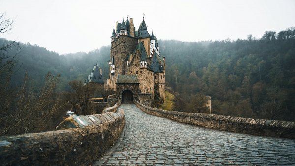 Замок Эльц, Виршем, Германия