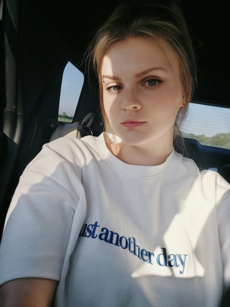 picture_368171659
