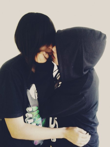 QyQoxHH09vw