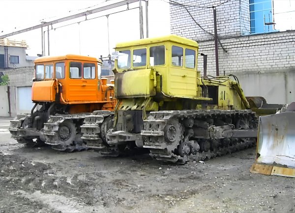 Тракторы гусеничные Т-180