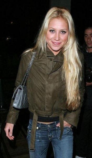 A711efb378b5e00ee1e87424b54ca79e