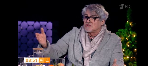 Срём в башмак 433