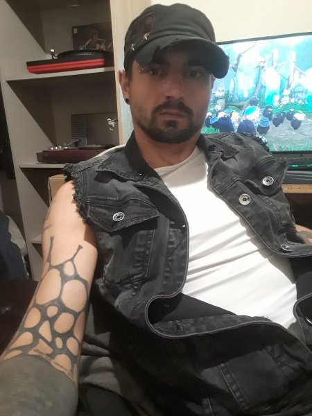 picture_370219128