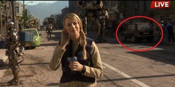 В фильме Робокоп 2014 года описывается б