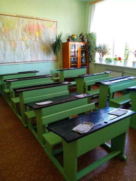 Советская школьная парта